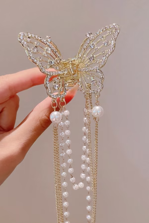 Modern stylish hair clip for women, perfect for daily wear