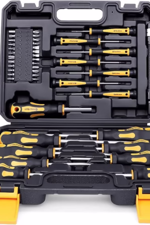 High-quality carpentry hammer and chisel set for woodworking