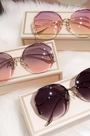 Retro sunglasses for women with bold vintage frames and UV400 lenses