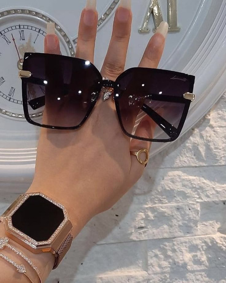 Designer Sunglasses – Luxury UV Protection Shades Designer sunglasses with premium frames and UV400 protection for men and women